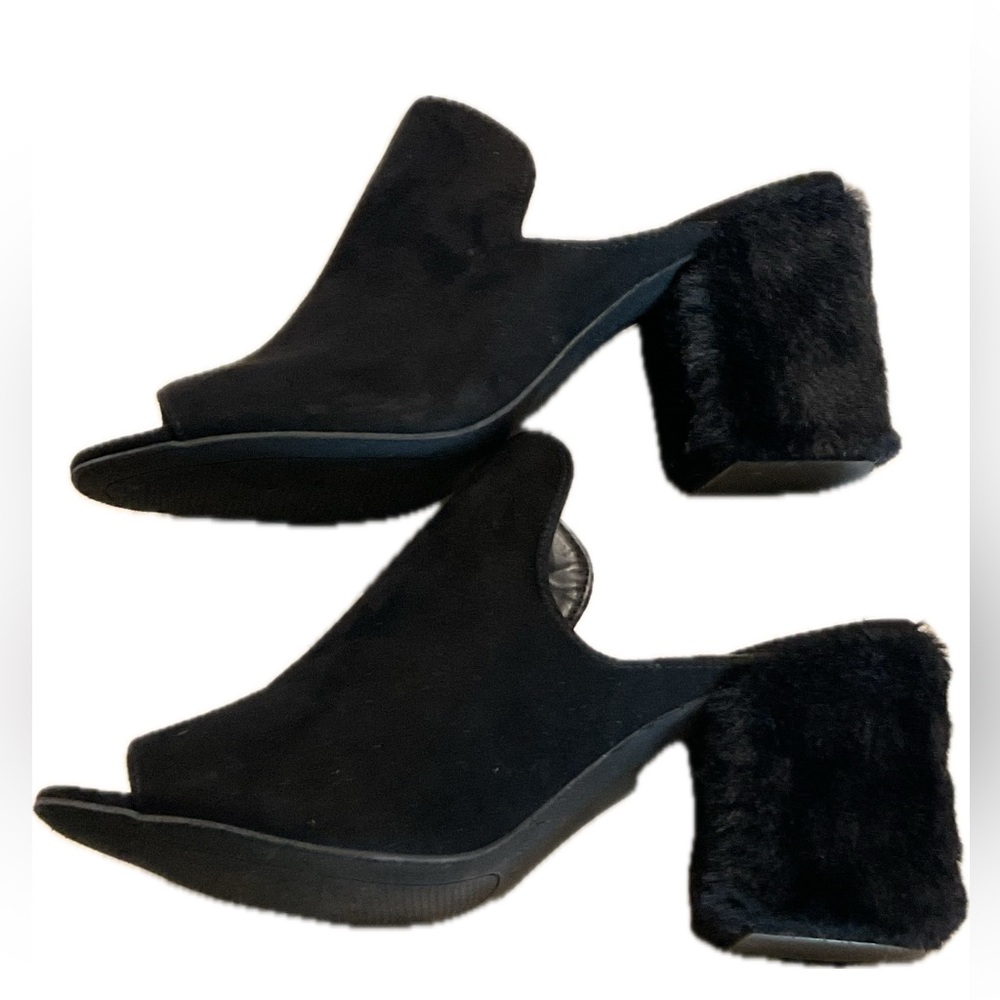 Wild Diva Lounge, Vegan Suede 3 inch Block Furry Heels .